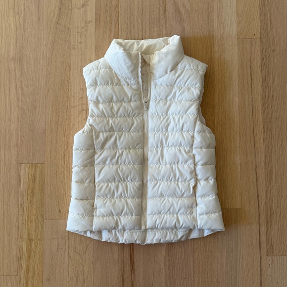 Old Navy Active Narrow Channel Puffer Vest, Size S (6-7) - Picture 3 of 5